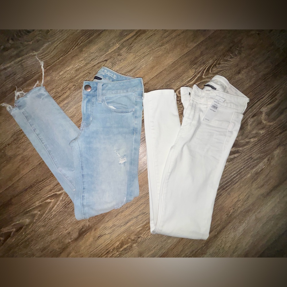 American Eagle Outfitters Light Blue Denim and white skinny jean❤️ size 00